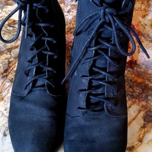 Stylish Lucky brand boot